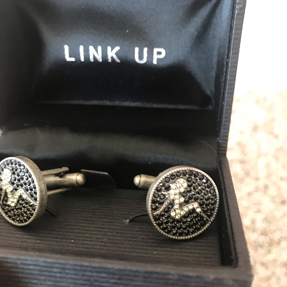 Cuff links - Picture 2 of 3